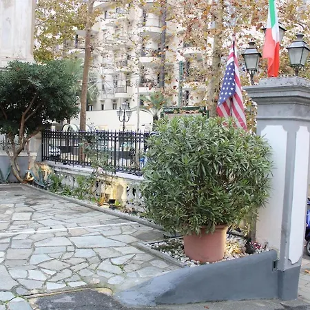 Готель Milano Санремо