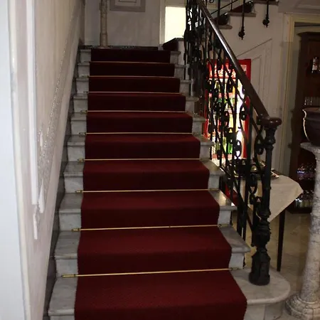 Hotel Milano 3*