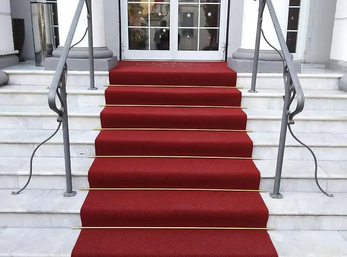 Отель Milano 3*