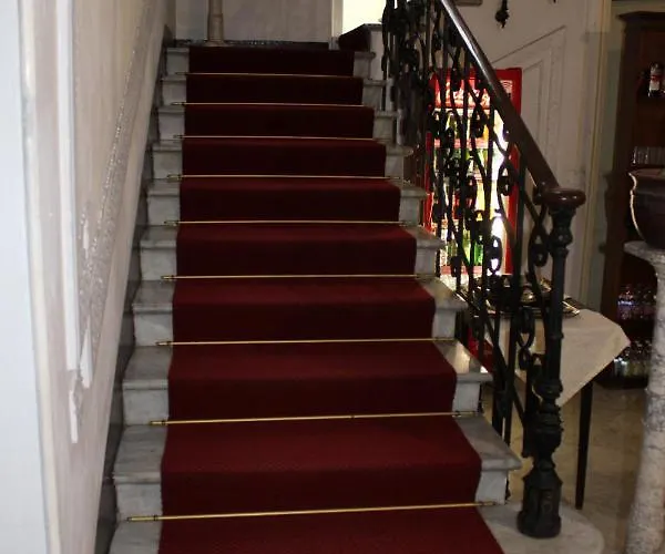 Отель Milano 3*